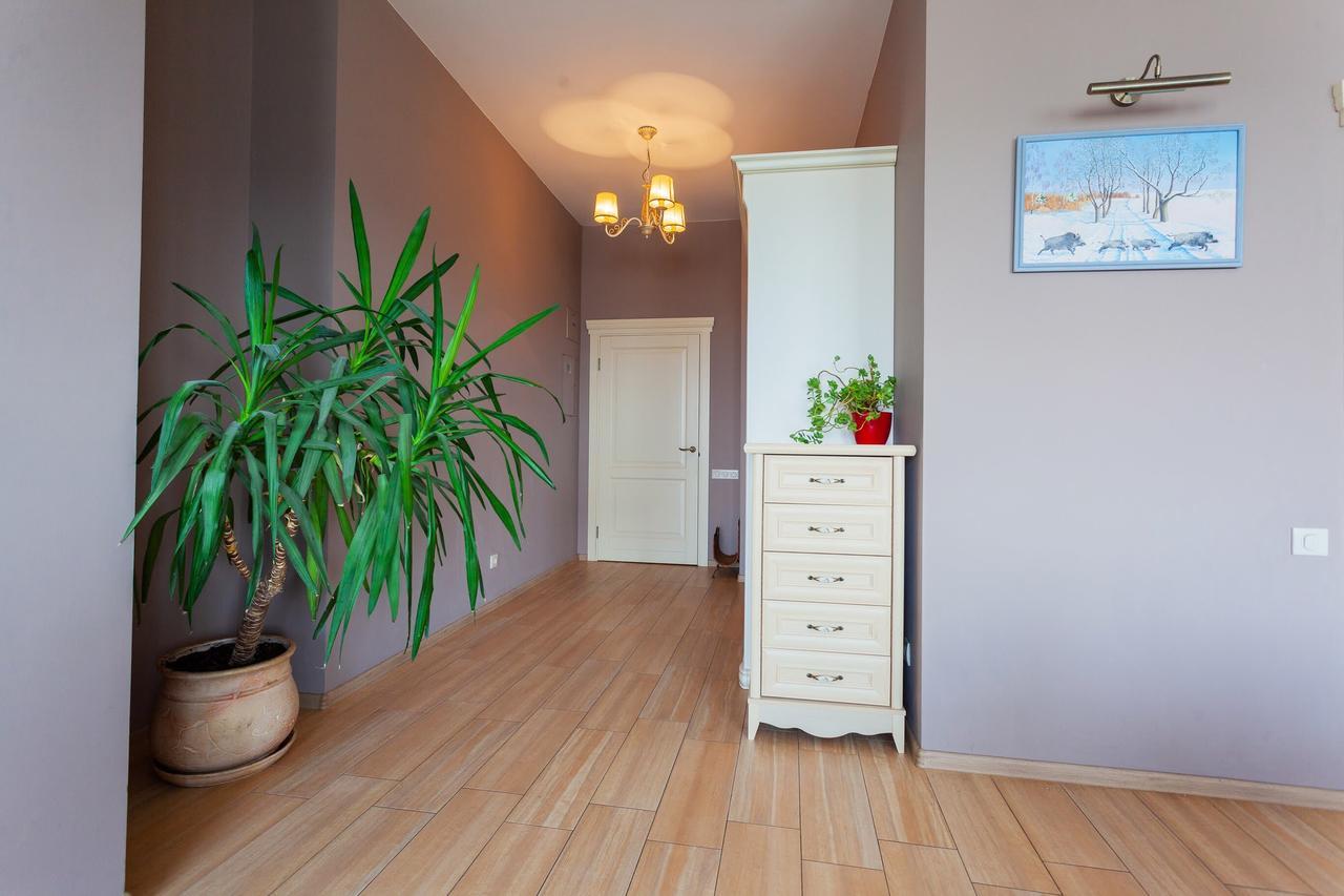 Stylish Views Apartments In The Parasol. Parus .Obolonskaya Embankment 키예프 외부 사진