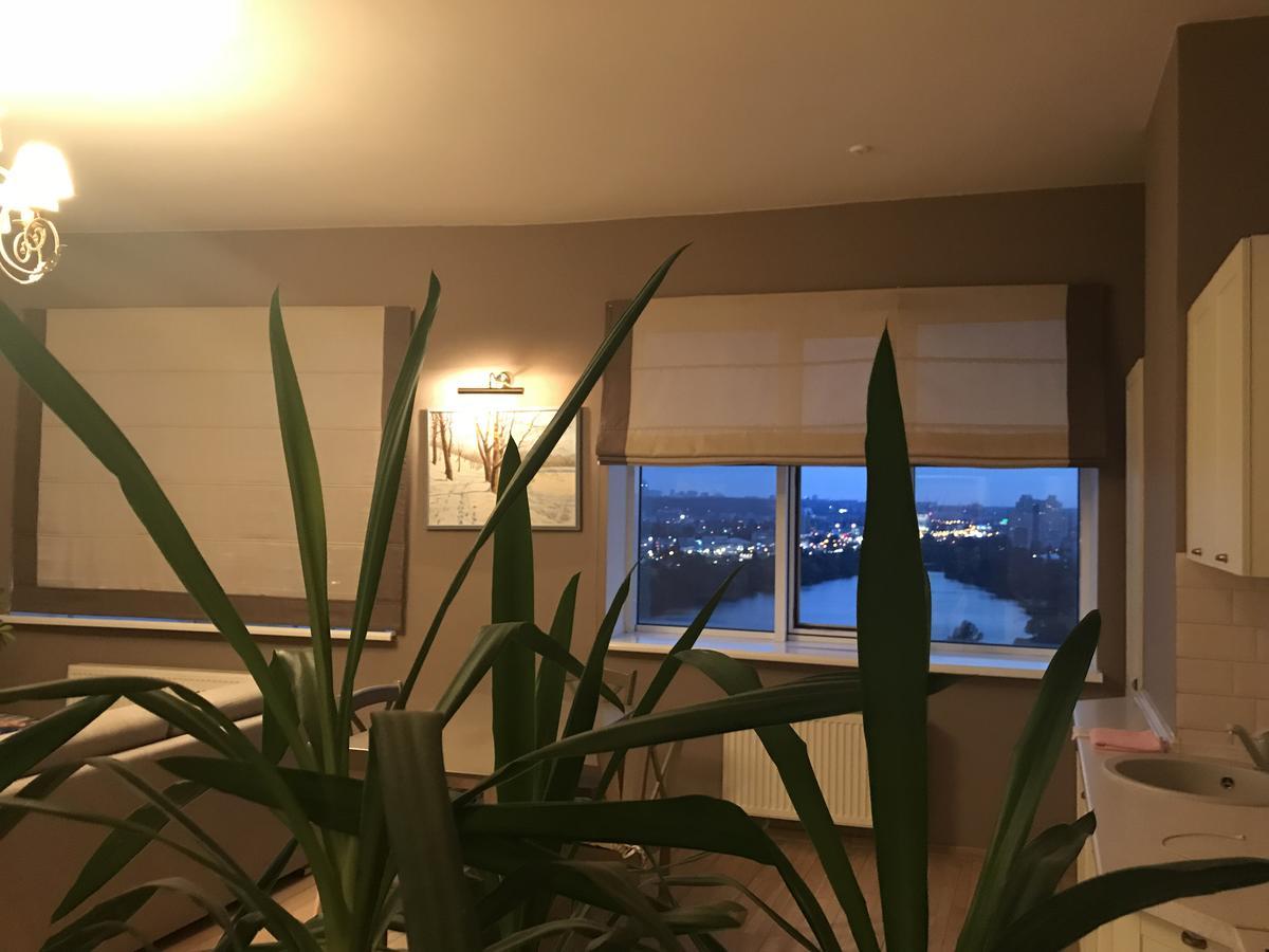Stylish Views Apartments In The Parasol. Parus .Obolonskaya Embankment 키예프 외부 사진